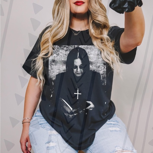 Gildan Tops - Black Graphic Ozzy Tshirt Small-3X